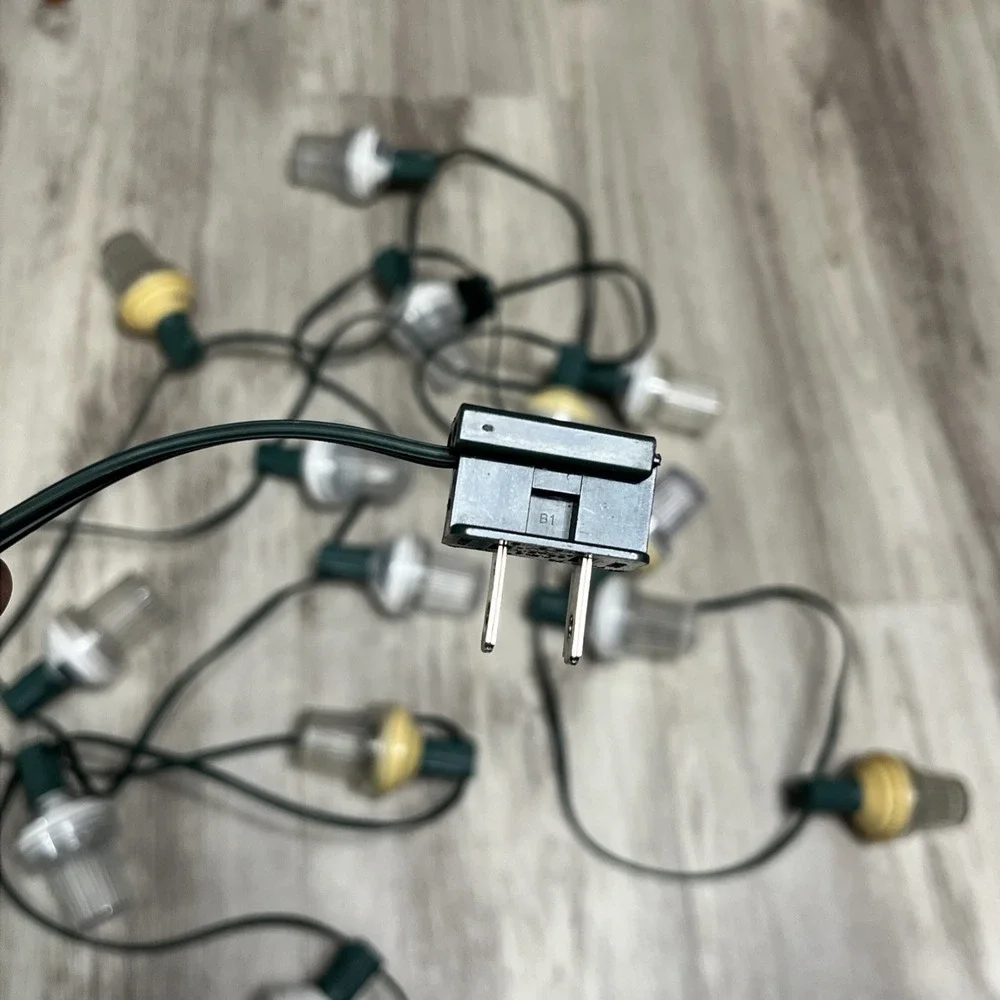 17 Pcs 120v Strobe C9 Christmas Lights Outdoor Waterproof LED Incandescent White